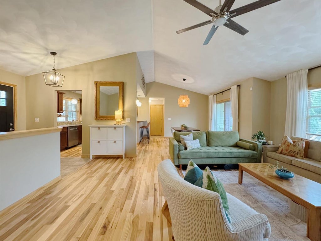 Photo of 219 N Water STREET, Evansville, WI 53536 (MLS # 2033054)