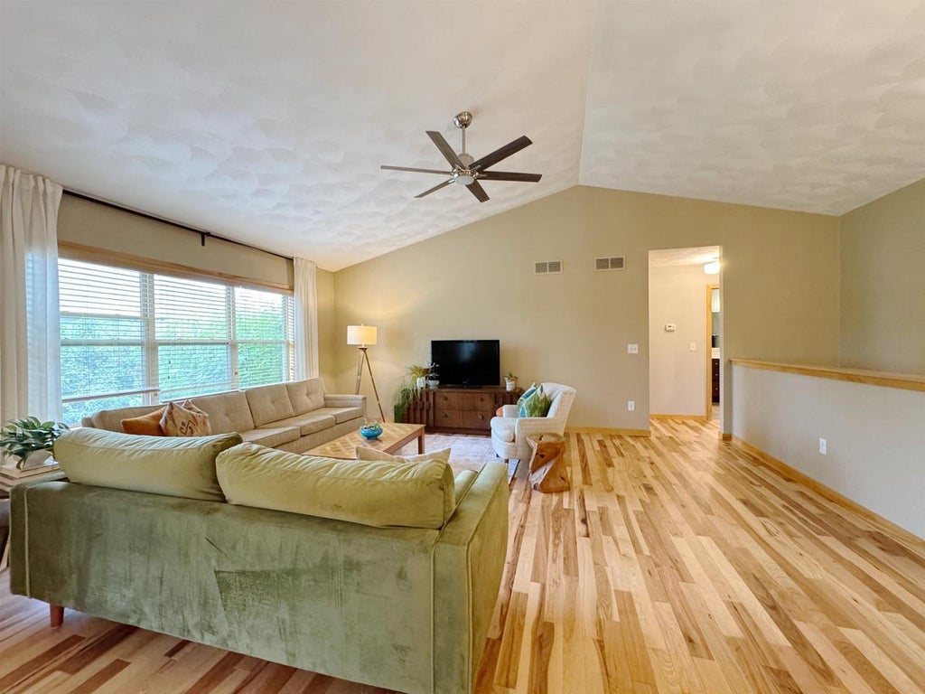 Photo of 219 N Water STREET, Evansville, WI 53536 (MLS # 2033054)