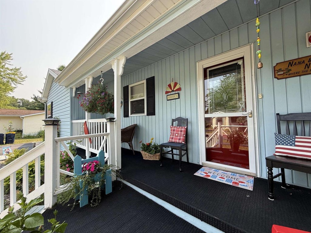 Photo of 80 Meadows End STREET, Wisconsin Dells, WI 53965 (MLS # 2029097)