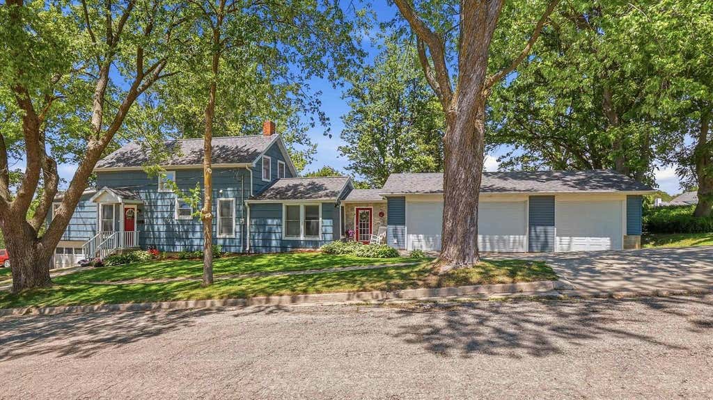 Photo of 304 E North STREET, Darlington, WI 53530 (MLS # 2025229)