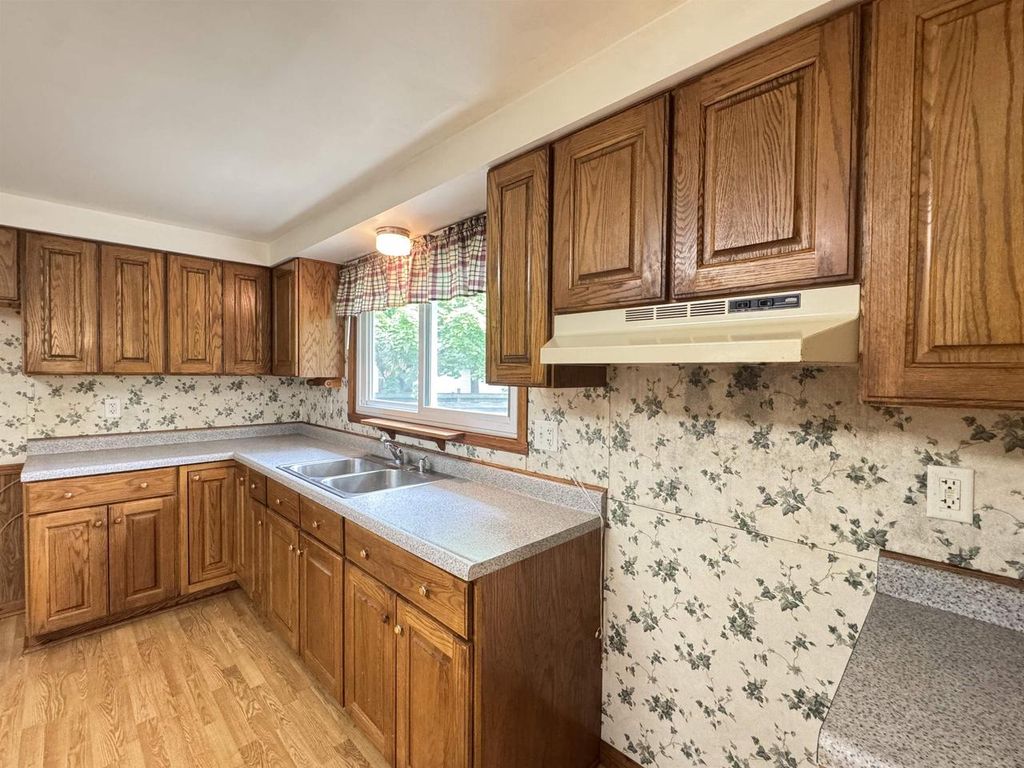 Photo of 1218 Terrace COURT, Waupaca, WI 54981 (MLS # 50326027)