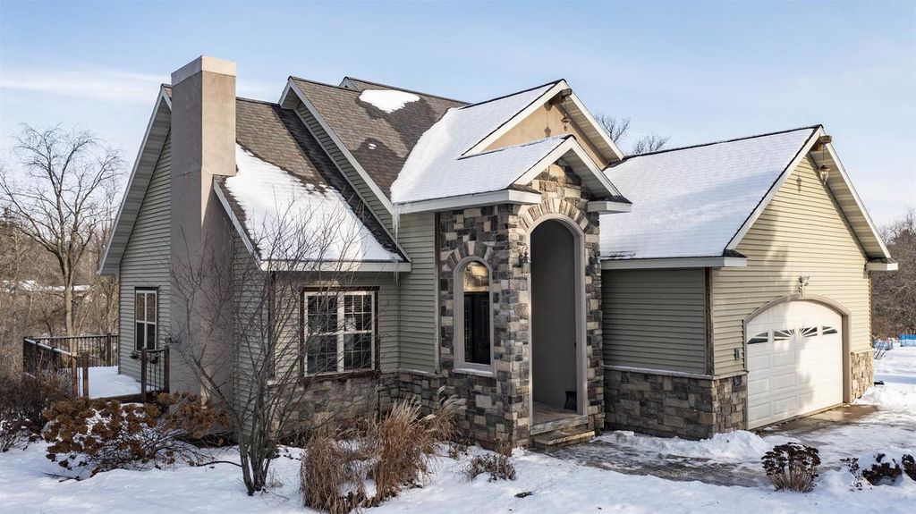 Photo of N5532 Spring Creek ROAD, Manawa, WI 54949 (MLS # 50319702)