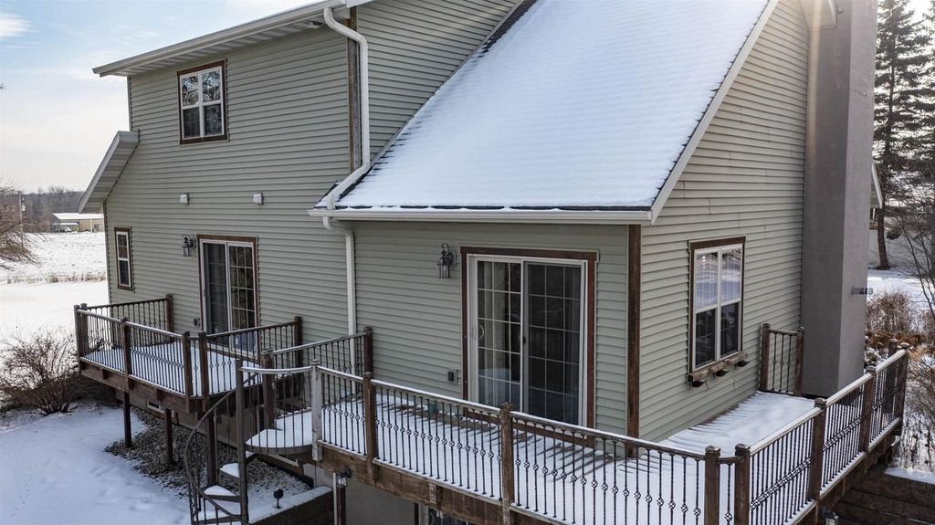 Photo of N5532 Spring Creek ROAD, Manawa, WI 54949 (MLS # 50319702)