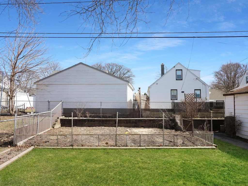 Photo of 3666 S 25th STREET, Milwaukee, WI 53221 (MLS # 1953067)