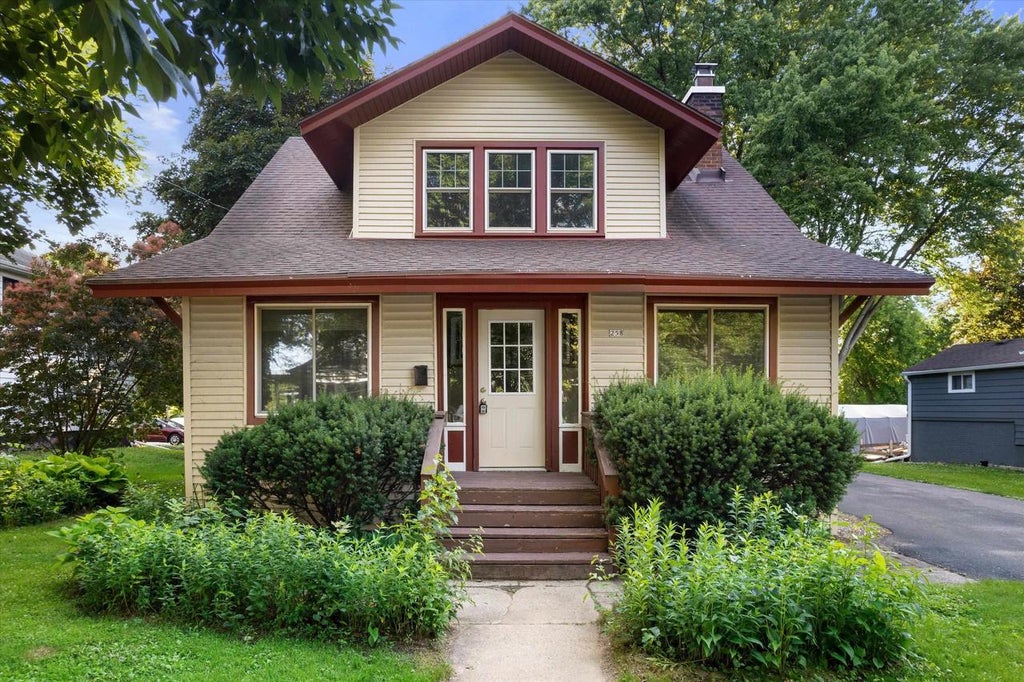 Photo of 258 N Fremont STREET, Whitewater, WI 53190 (MLS # 2026984)