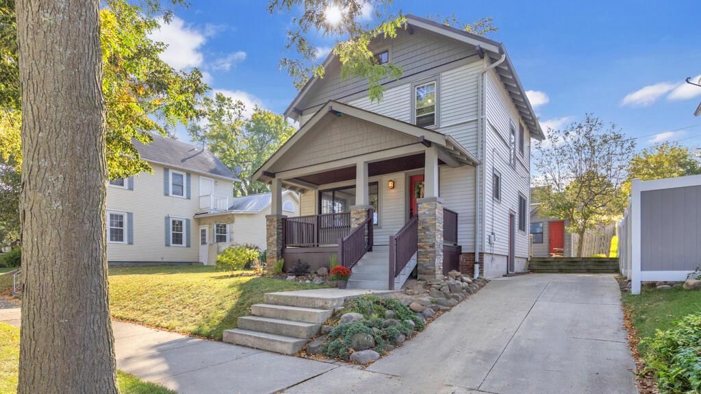 Photo of 910 N 4th STREET, Sheboygan, WI 53081 (MLS # 1934815)