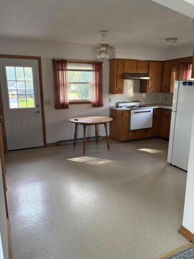 Photo of 210 E 14th STREET, Marshfield, WI 54449 (MLS # 1985094)