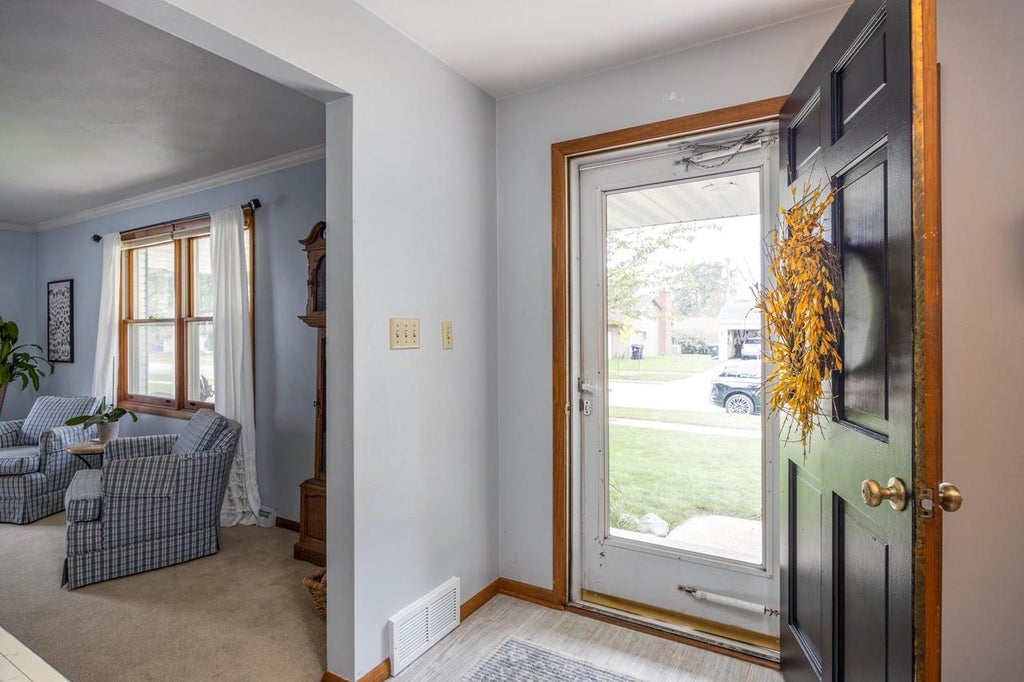 Photo of 2024 N Eugene STREET, Appleton, WI 54914 (MLS # 50332891)