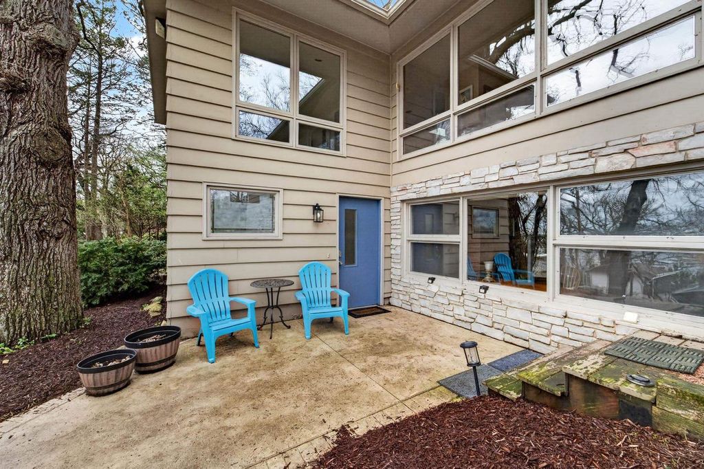 Photo of 5109 Lake Mendota DRIVE, Madison, WI 53705 (MLS # 2021094)