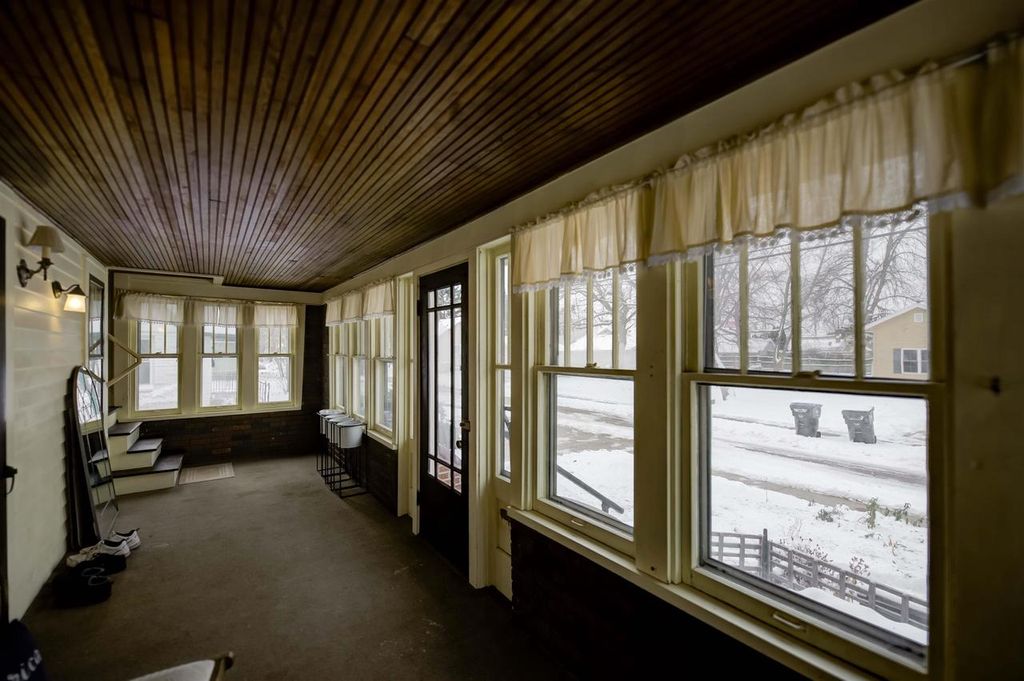 Photo of 409 2nd STREET, Neenah, WI 54956 (MLS # 50318404)