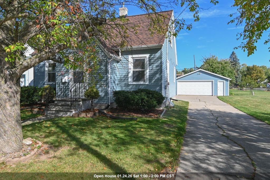 Photo of 1615 Kimball STREET, Green Bay, WI 54302 (MLS # 50320192)