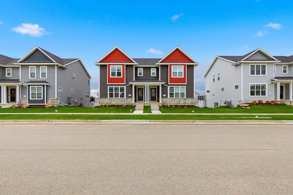 Photo of 530 Lone Oak LANE, Verona, WI 53593 (MLS # 2020423)