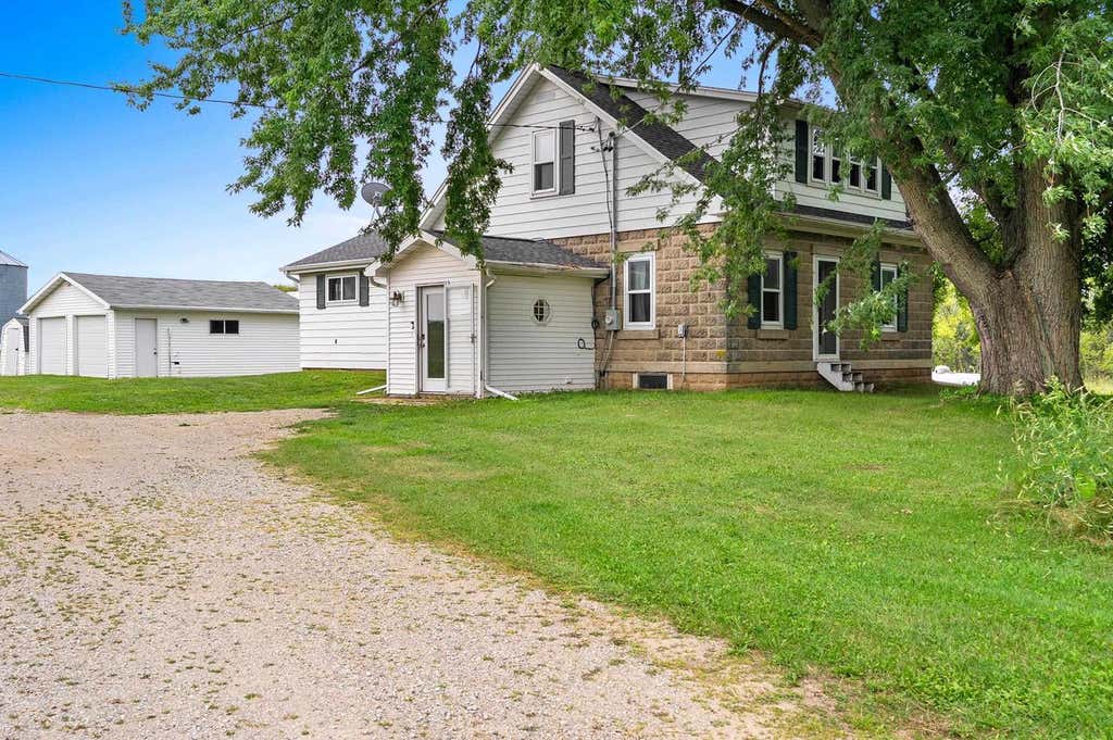Photo of W10057 Baler ROAD, Hortonville, WI 54944 (MLS # 50330870)