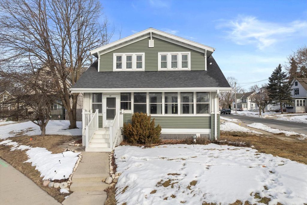 Photo of 601 N Church STREET, Watertown, WI 53098 (MLS # 1950348)