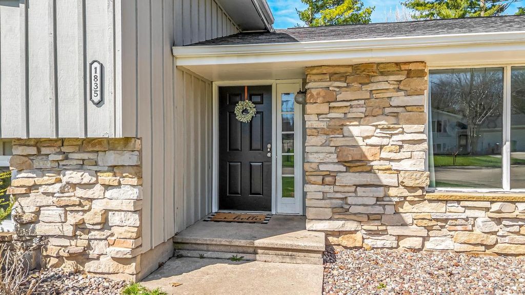 Photo of 1835 Dexter STREET, New London, WI 54961 (MLS # 50323971)