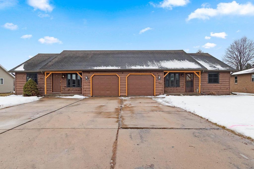Photo of 2774 Finger ROAD, Green Bay, WI 54311 (MLS # 50319793)