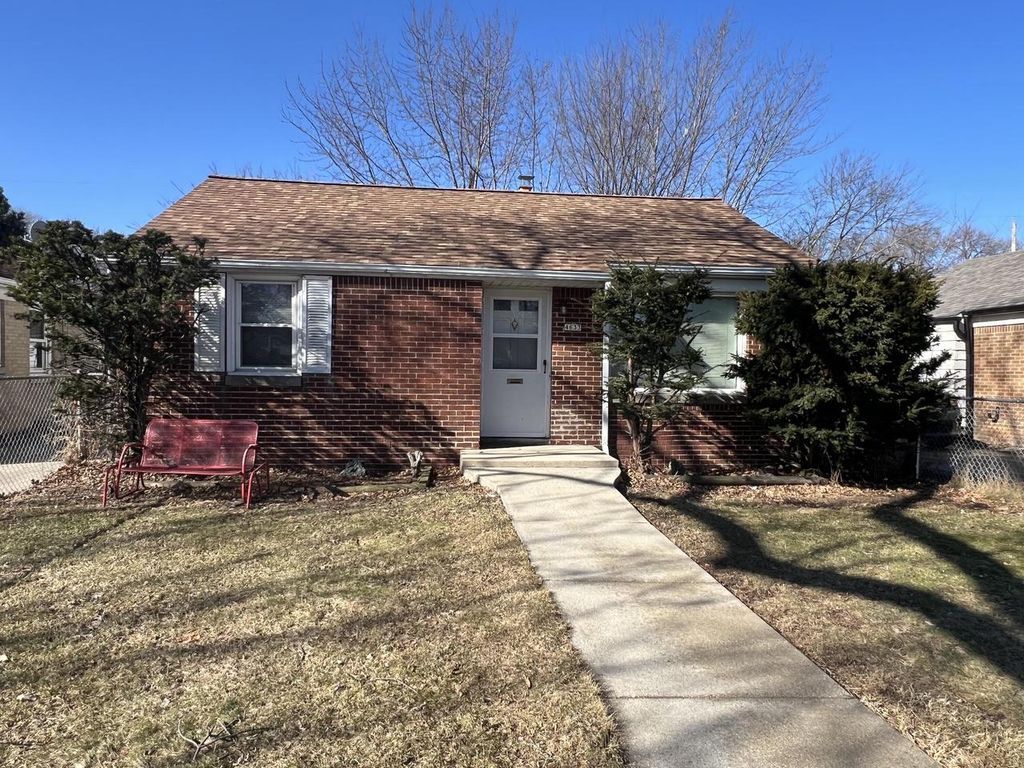 Photo of 4633 N Sherman BOULEVARD, Milwaukee, WI 53209 (MLS # 1950999)