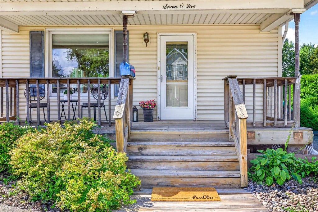Photo of 705 Madison STREET, Little Chute, WI 54150 (MLS # 50331856)