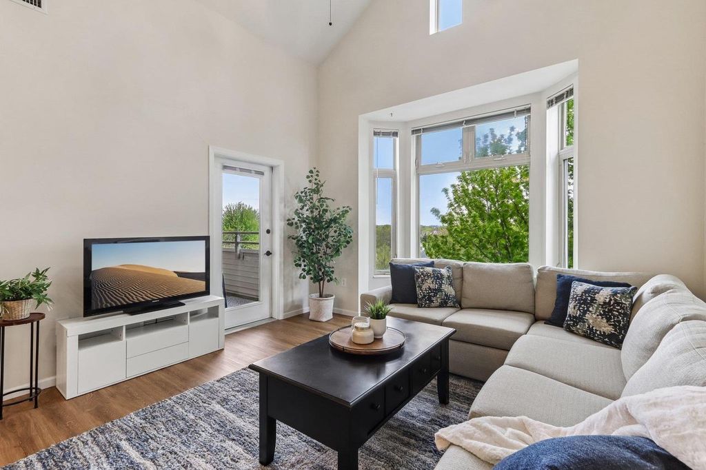 Photo of 301 Harbour Town DRIVE #432, Madison, WI 53717 (MLS # 2023141)