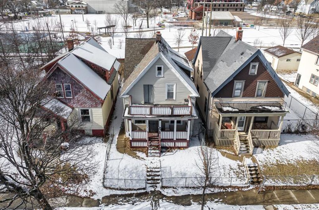 Photo of 3139 N 21st STREET, Milwaukee, WI 53206 (MLS # 1953490)