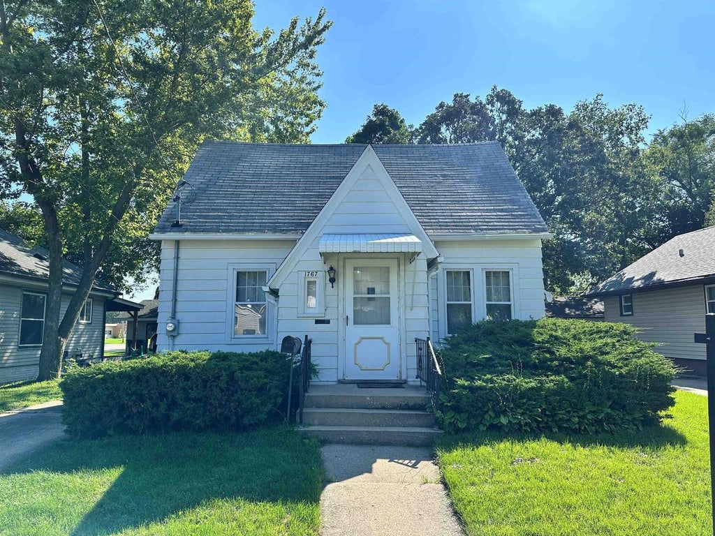 Photo of 1767 Wisconsin AVENUE, Beloit, WI 53511 (MLS # 2030011)
