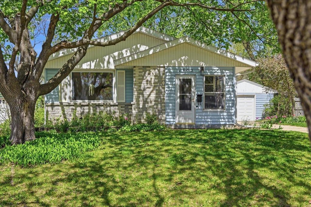 Photo of 4802 Steinhauer TRAIL, Madison, WI 53716 (MLS # 2021896)