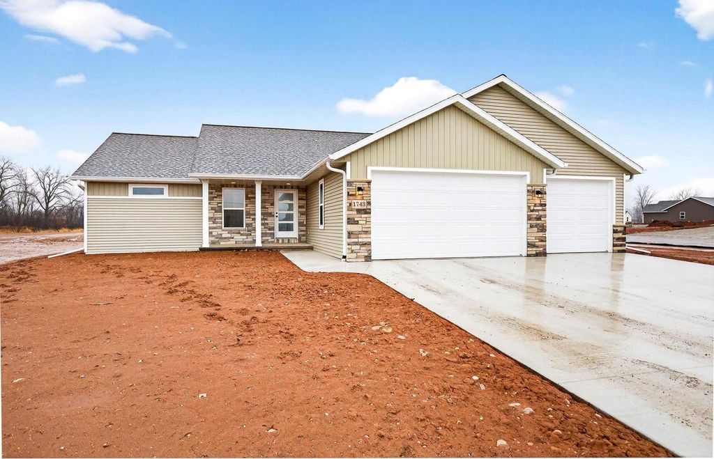 Photo of 1743 Legacy LANE, Neenah, WI 54956 (MLS # 50321987)