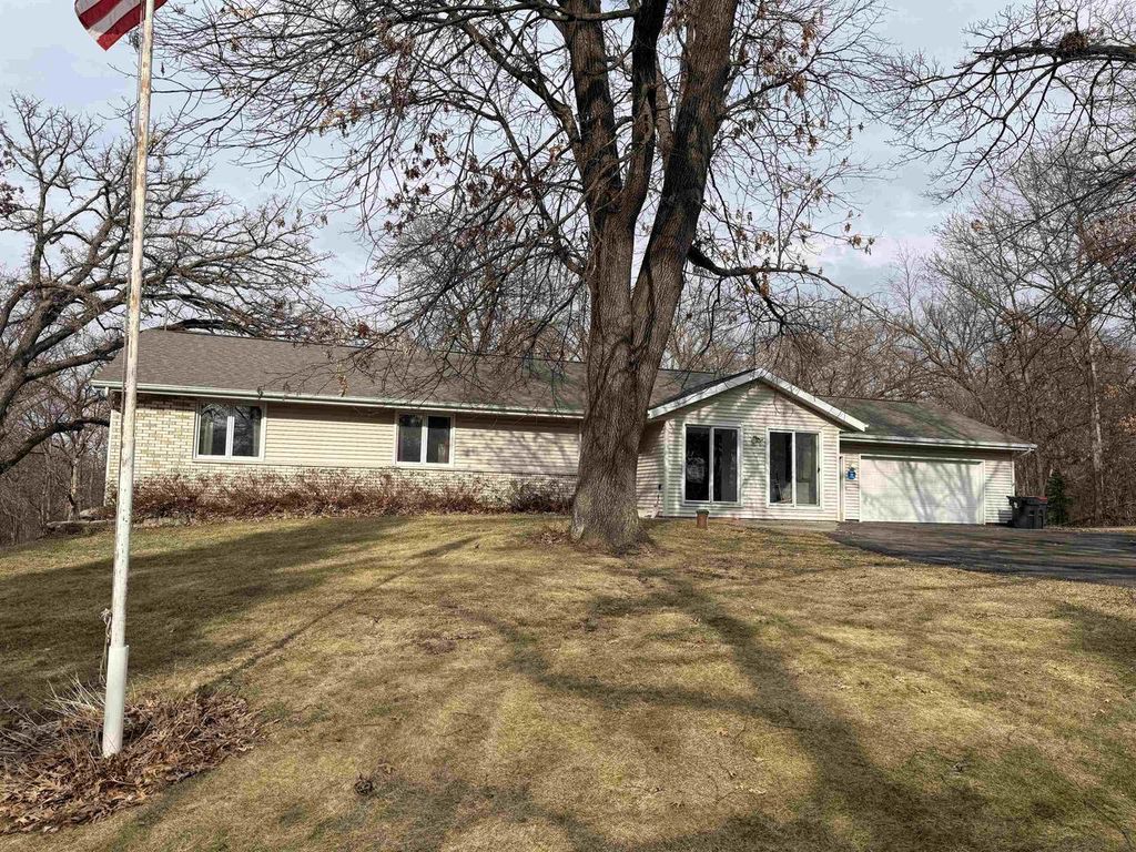 Photo of 6834 W Thornapple DRIVE, Janesville, WI 53548 (MLS # 2016890)