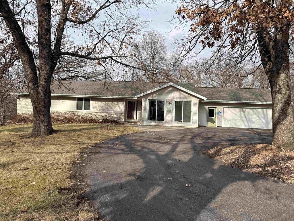 Photo of 6834 W Thornapple DRIVE, Janesville, WI 53548 (MLS # 2016890)
