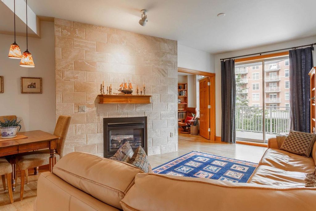 Photo of 360 W Washington AVENUE #614, Madison, WI 53703 (MLS # 2015369)