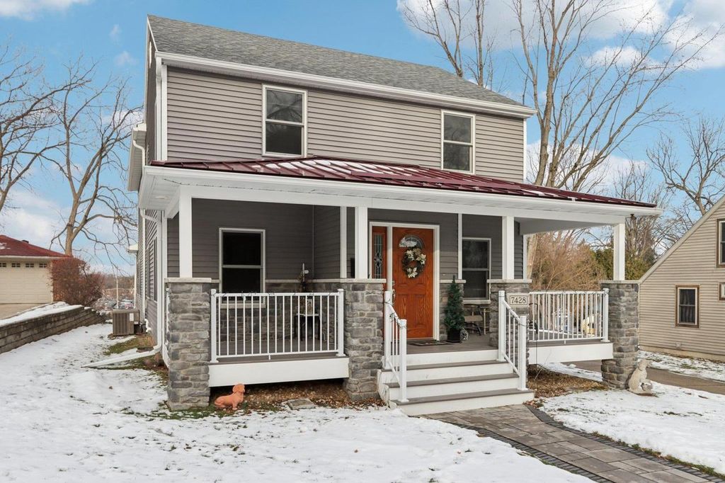 Photo of 7428 South AVENUE, Middleton, WI 53562 (MLS # 2014829)