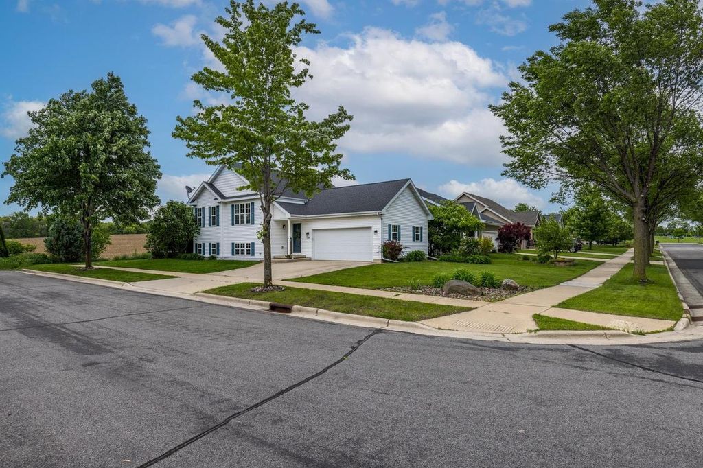 Photo of 3766 N 77th STREET, Milwaukee, WI 53222 (MLS # 1937337)