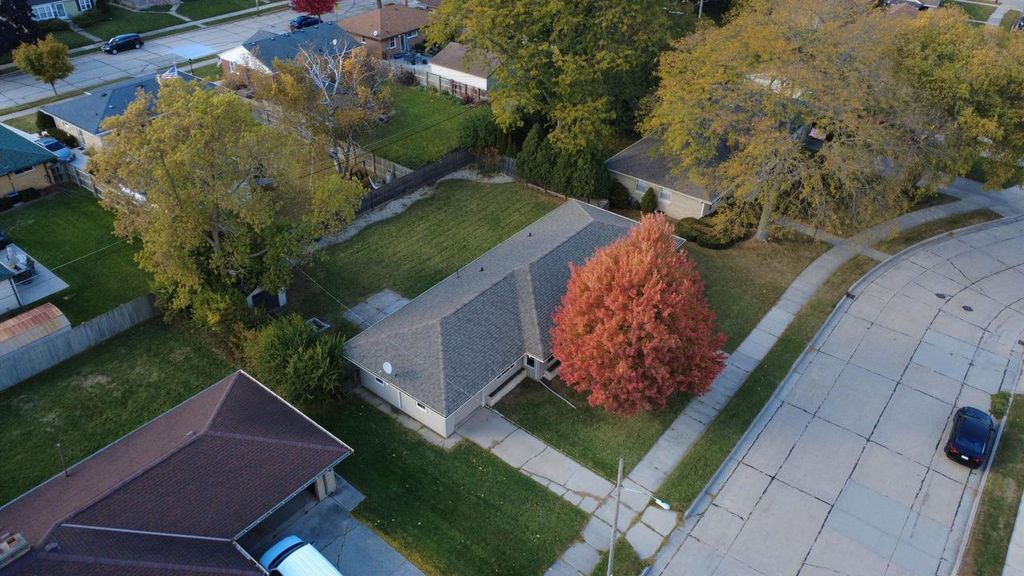 Photo of 3422 Stratford STREET, Racine, WI 53404 (MLS # 1943975)