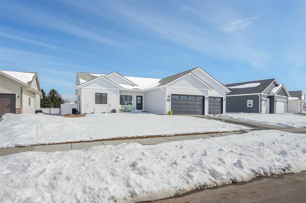 Photo of 1853 Tucker TRAIL, Eau Claire, WI 54703 (MLS # 1599317)