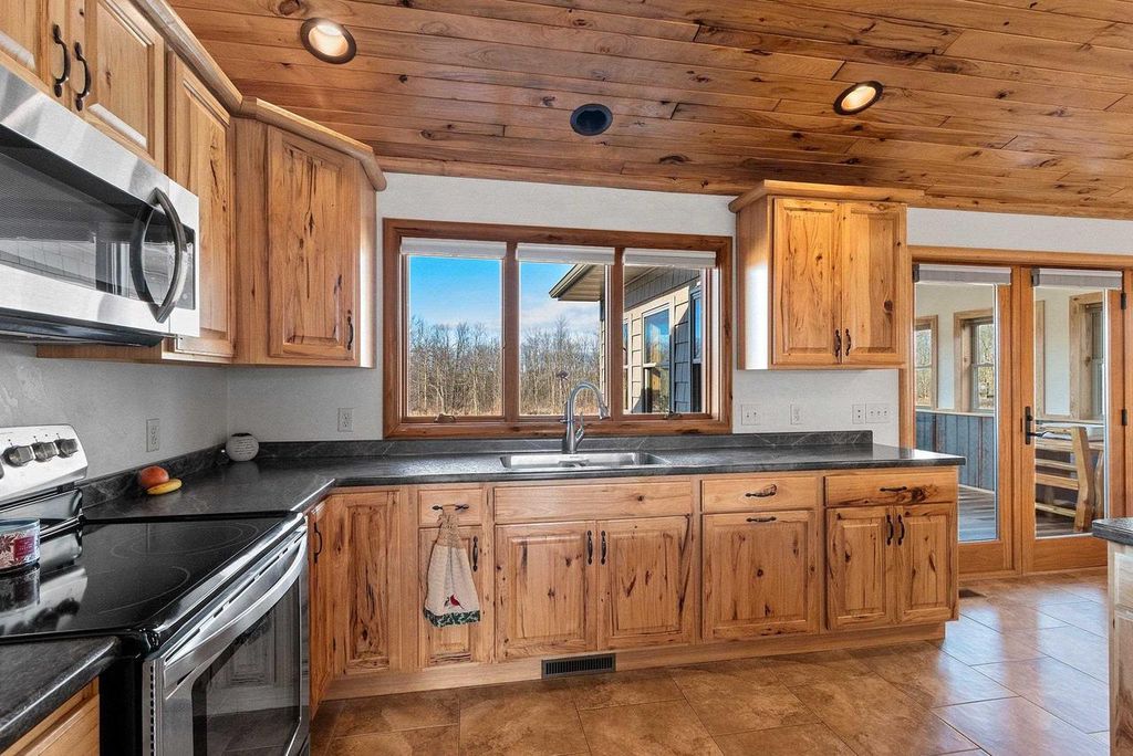 Photo of N8481 Town Hall ROAD, Black Creek, WI 54106 (MLS # 50319867)