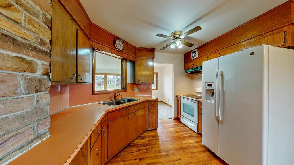 Photo of 243 Hillcrest LANE, Jefferson, WI 53549 (MLS # 2020054)