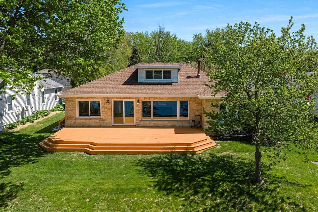 Photo of 2530 W Palisades DRIVE, Appleton, WI 54915 (MLS # 50325792)