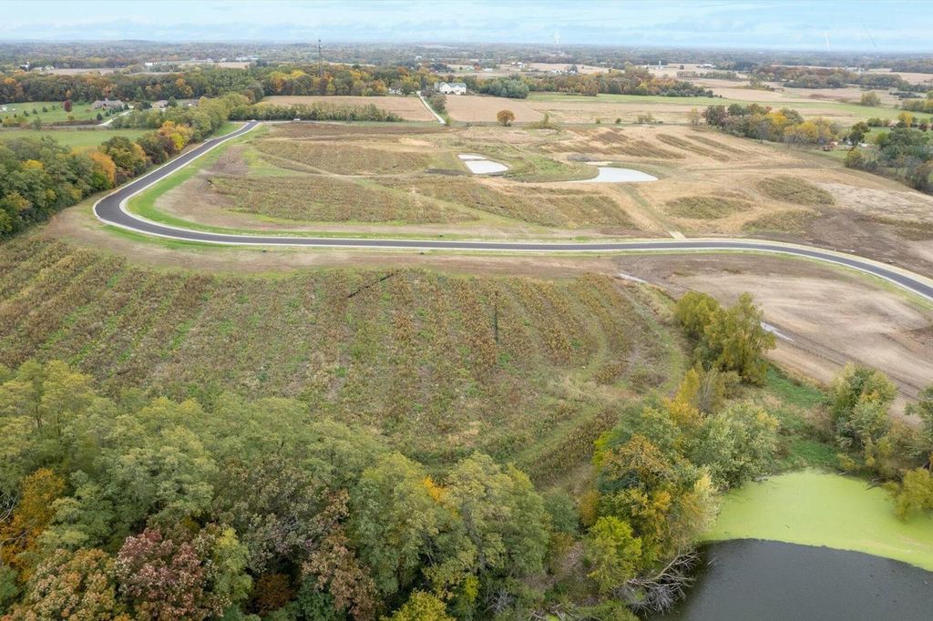 Photo of 1007 Beere LANE, Burlington, WI 53105 (MLS # 1946237)