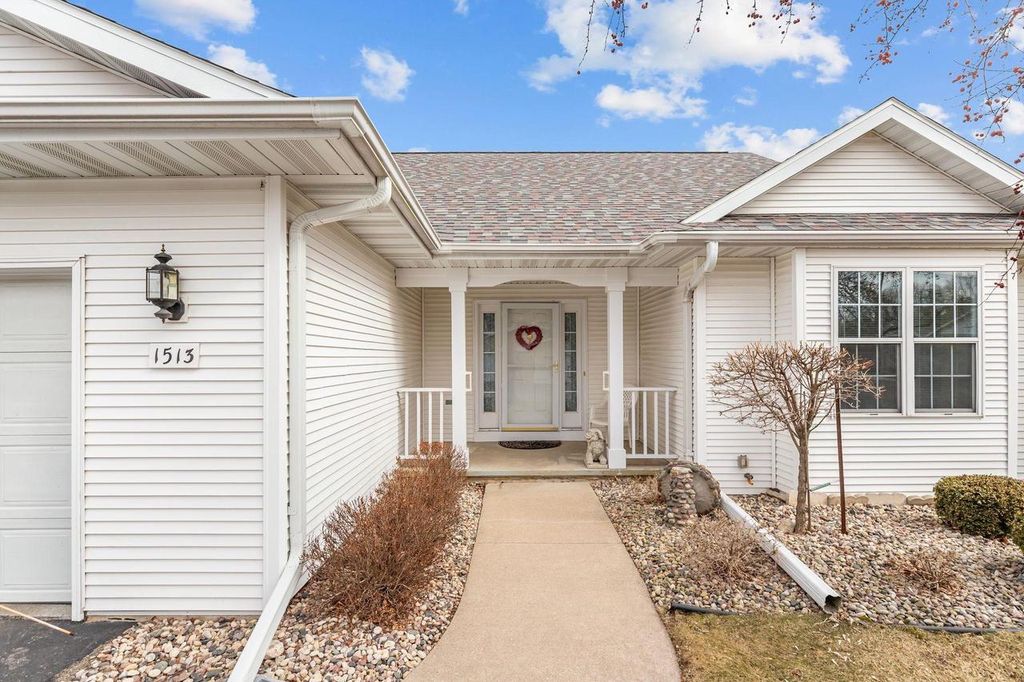 Photo of 1513 Dickenson COURT, Neenah, WI 54956 (MLS # 50322614)