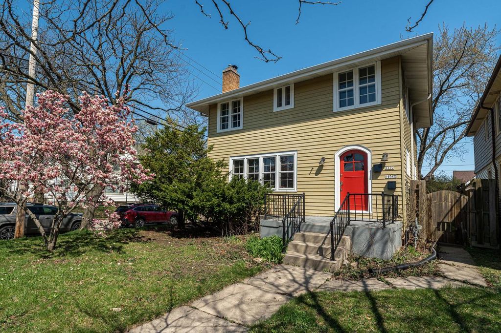 Photo of 1602 S 75th STREET #1604, West Allis, WI 53214 (MLS # 1957090)