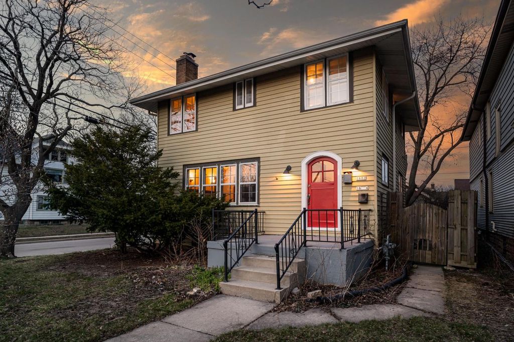 Photo of 1602 S 75th STREET #1604, West Allis, WI 53214 (MLS # 1957090)