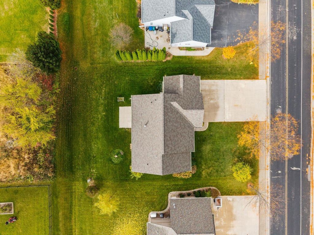 Photo of W7041 Glen Valley DRIVE, Greenville, WI 54942 (MLS # 50317477)
