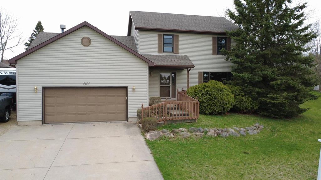 Photo of 6892 Moon Light CIRCLE, Sun Prairie, WI 53590 (MLS # 2020698)