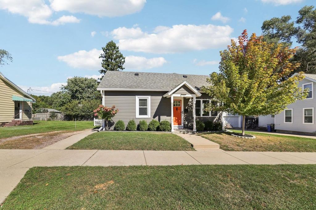 Photo of 803 W Franklin STREET, Portage, WI 53901 (MLS # 2010518)