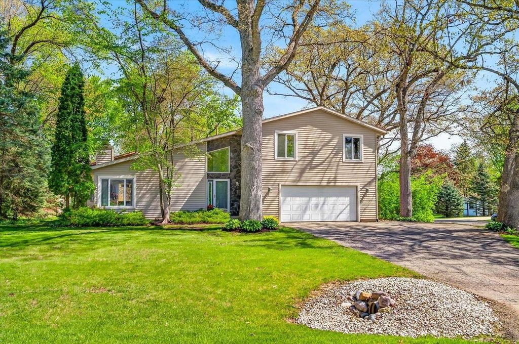 Photo of 4514 Meadow Wood CIRCLE, Deforest, WI 53532 (MLS # 2017674)