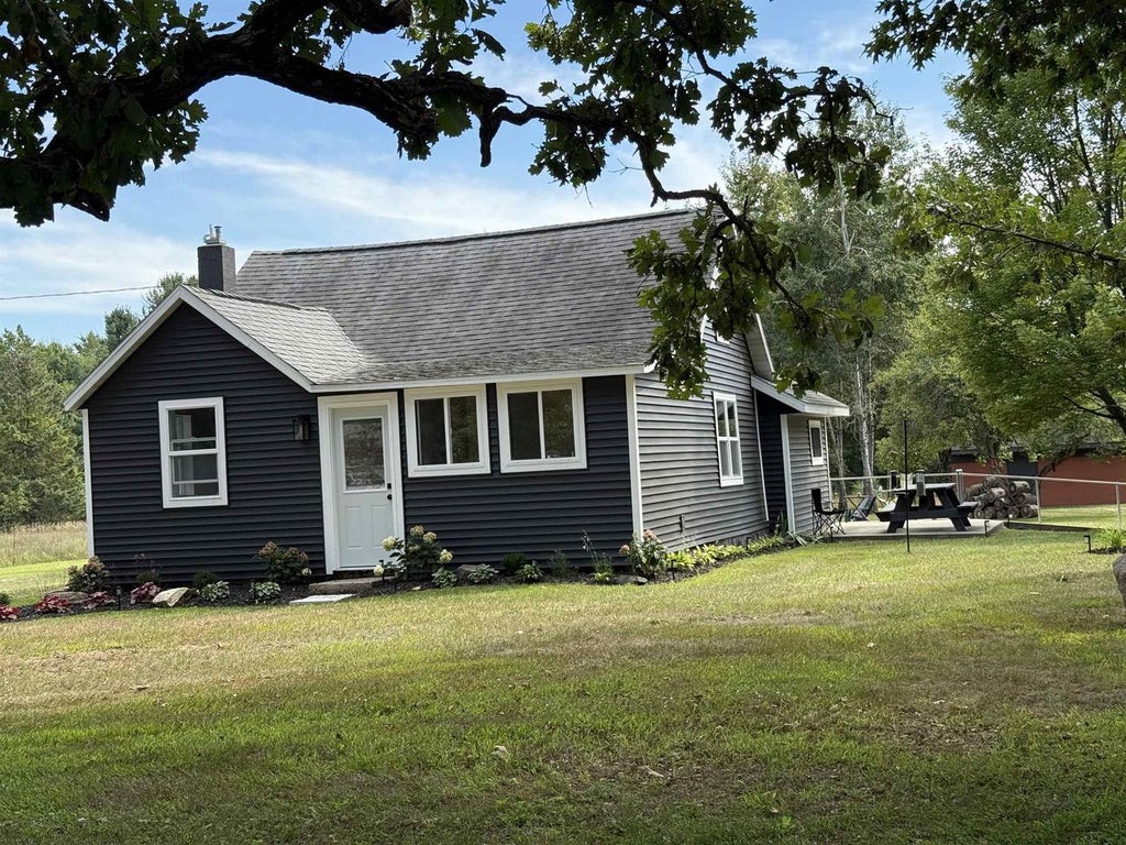 Photo of 5555 Jordan ROAD, Stevens Point, WI 54482 (MLS # 22604320)
