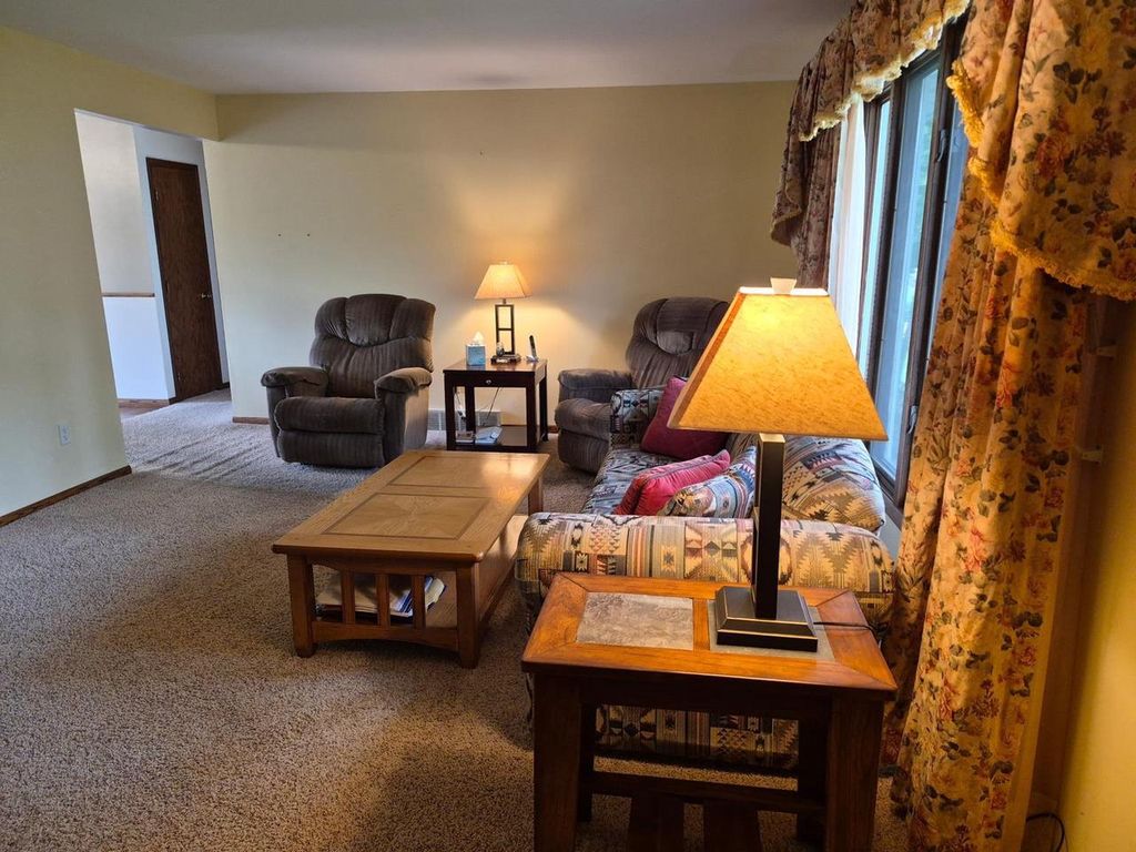 Photo of 1300 E 20th STREET, Marshfield, WI 54449 (MLS # 22602243)