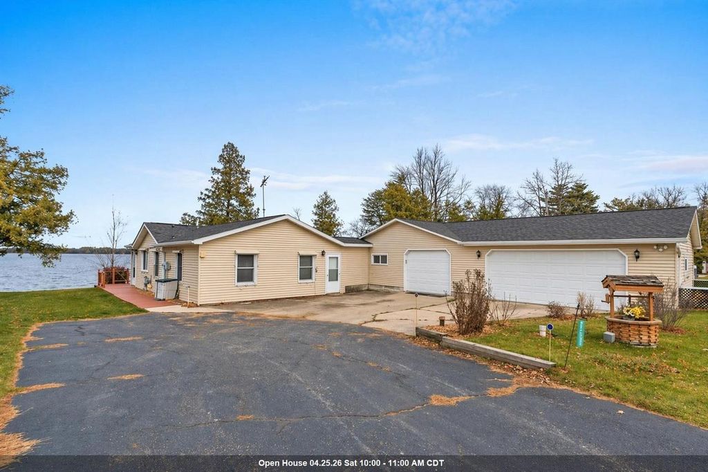 Photo of W6220 Crescent LANE, Crivitz, WI 54114 (MLS # 50324033)