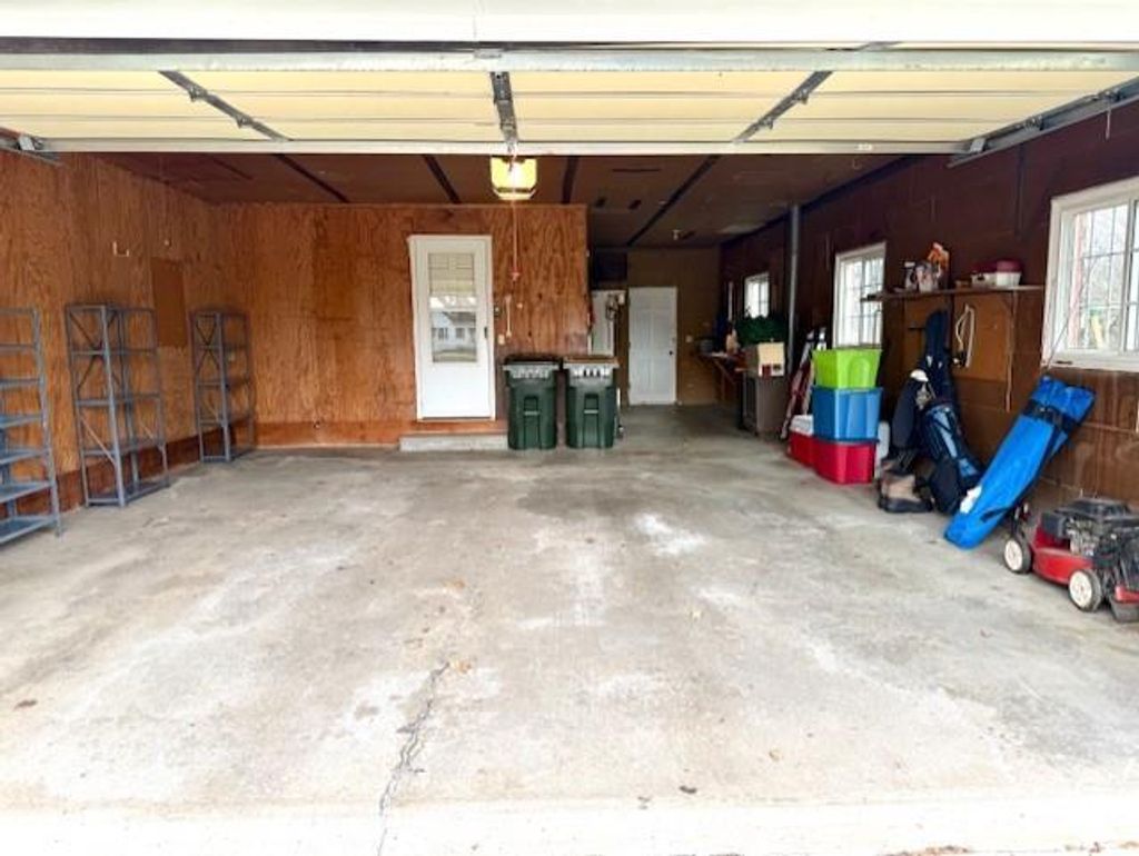 Photo of 150 Hillcrest CIRCLE, Sun Prairie, WI 53590 (MLS # 2019657)