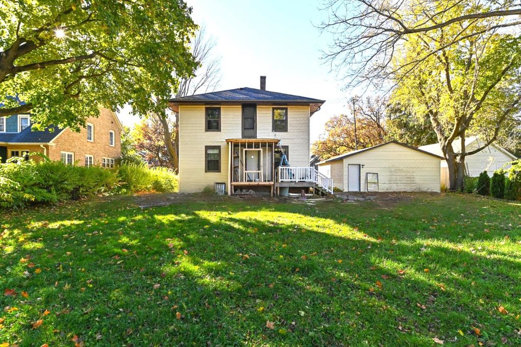 Photo of 118 E Ottawa AVENUE, Dousman, WI 53118 (MLS # 1942053)